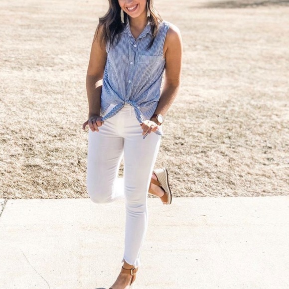 beachlunchlounge Tops - Striped Button-down Sleeveless Top (NWT)